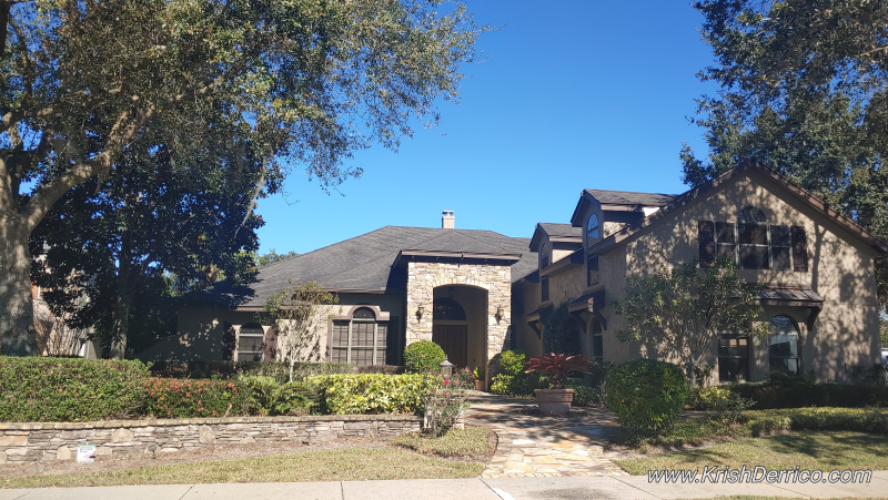 Lakefront homes in Magnolia Pointe